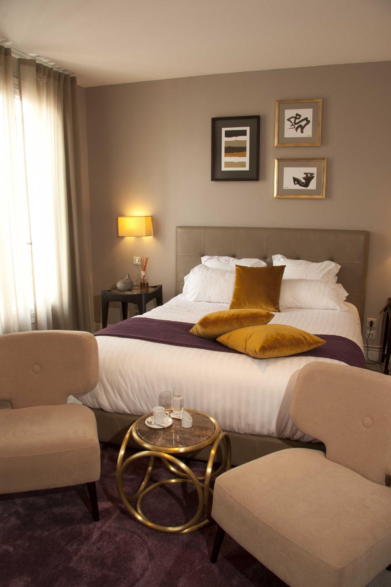 Hotel Opera Frochot 3*