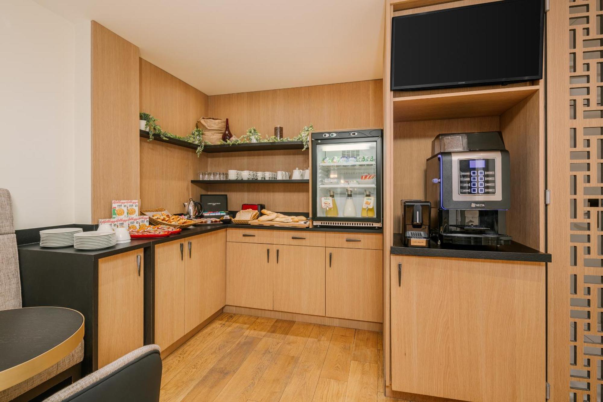 Hotel Opera Frochot 3*