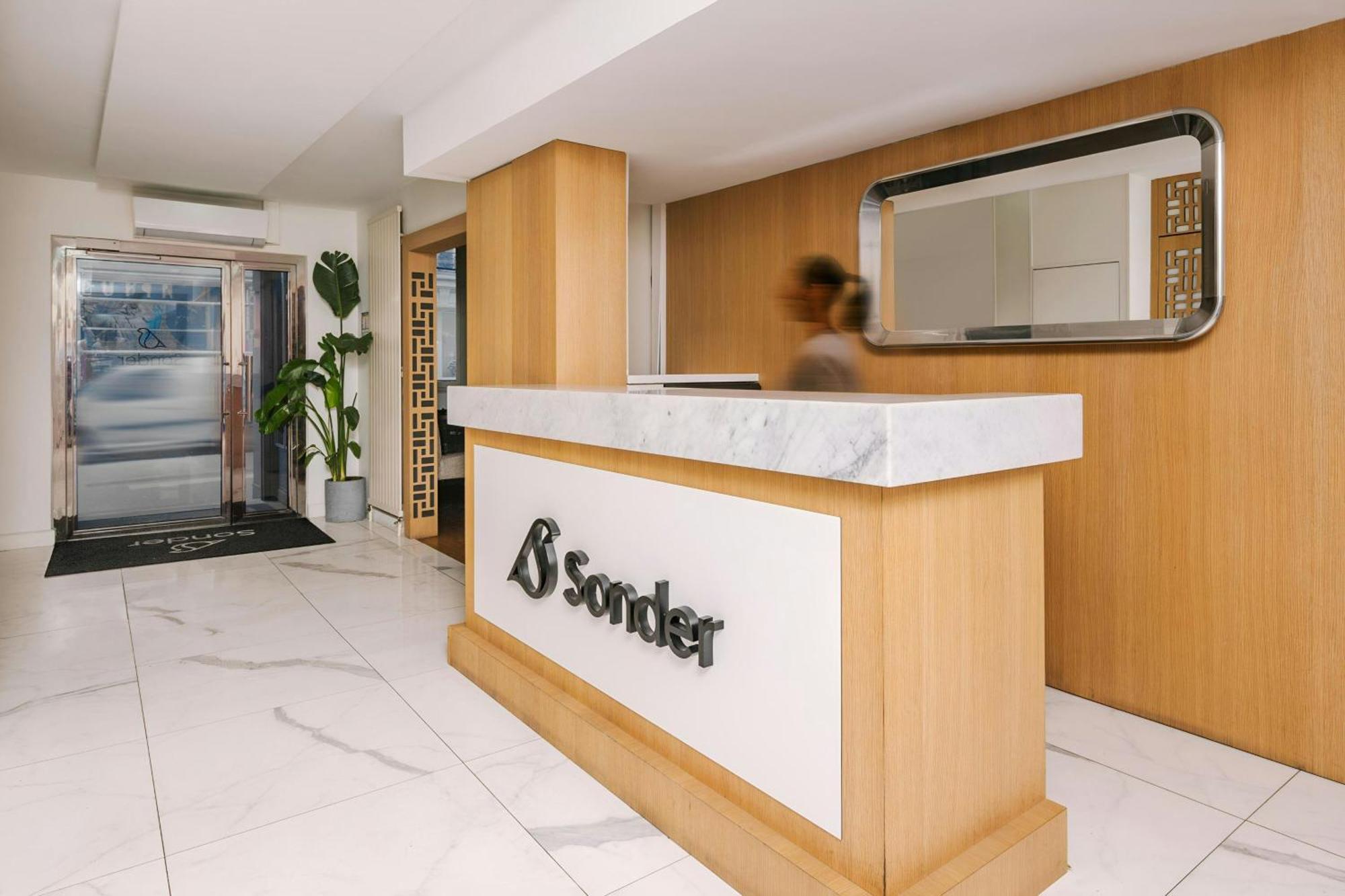 Hotel Le Frochot Pigalle, Sonder By Marriott Bonvoy Paris